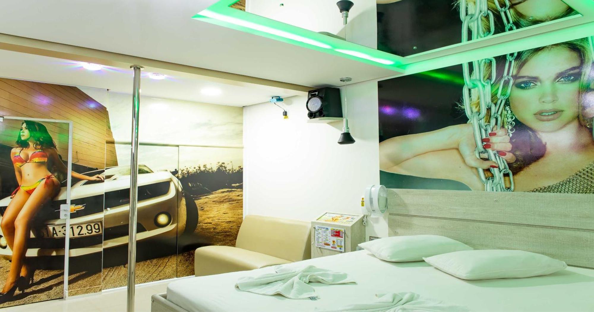 Motel Drive In T - Prolongamento Da Avenida Getulio Vargas Facil Acesso Ao Shopping Patio Chapecó المظهر الخارجي الصورة